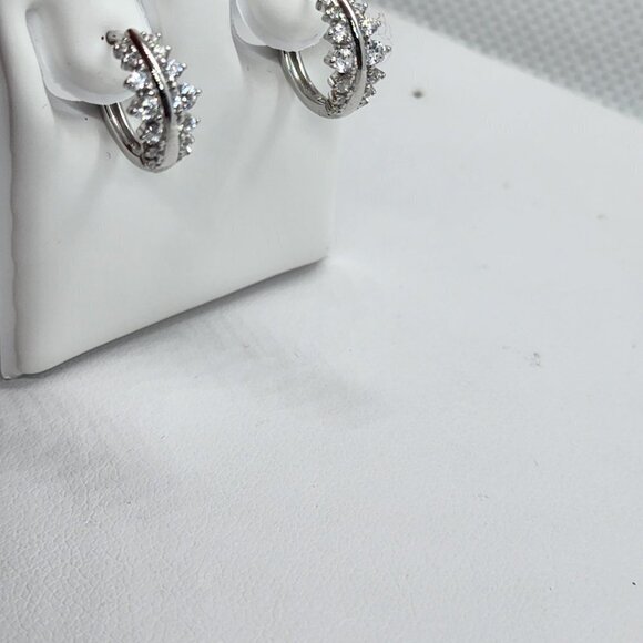 Brand New  Sterling Silver 925 Cubic zirconia stones Earrings - Picture 2 of 4